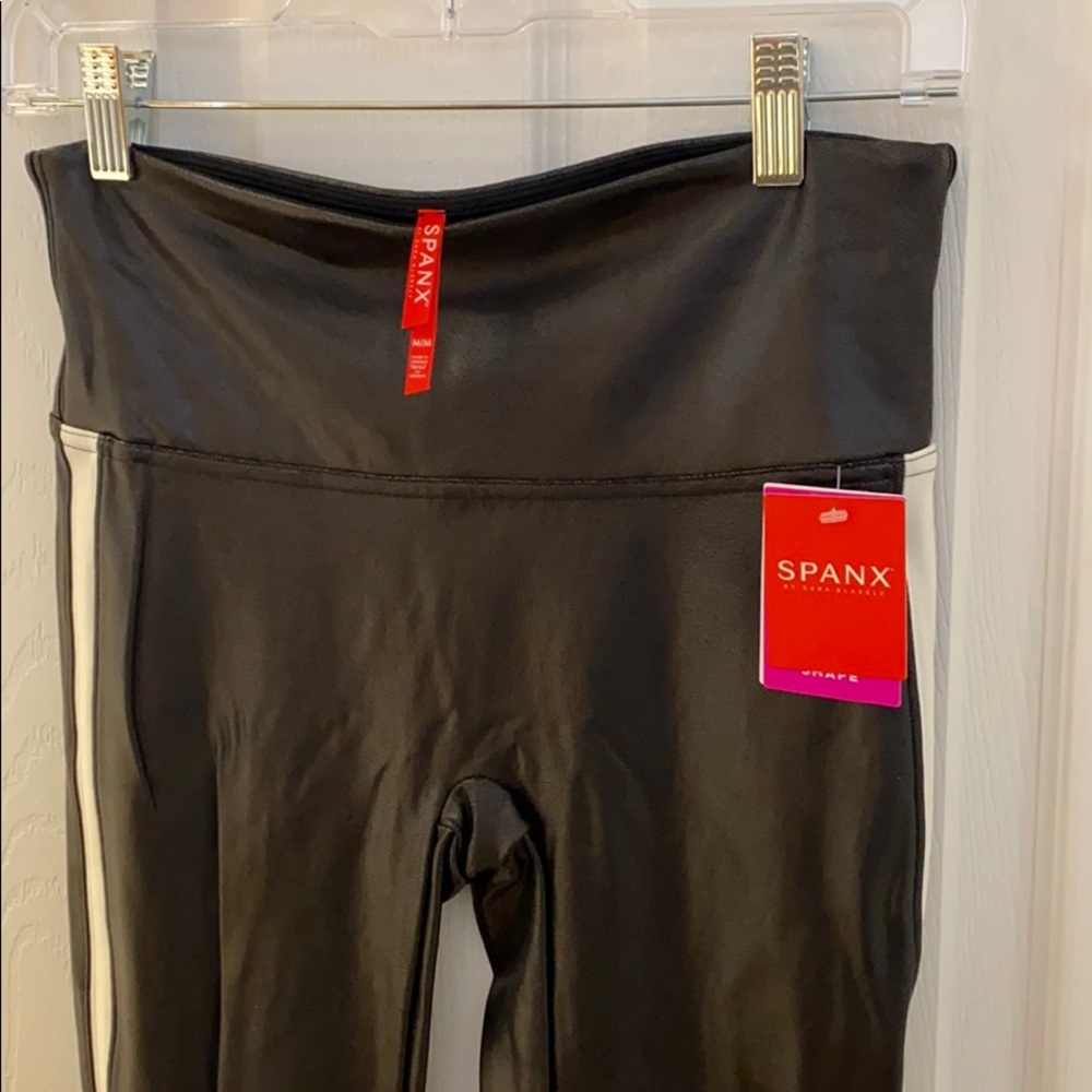 xxSOLDxx.Spanx Leather Side Stripe Leggings Sz:Med - Picture 4 of 5